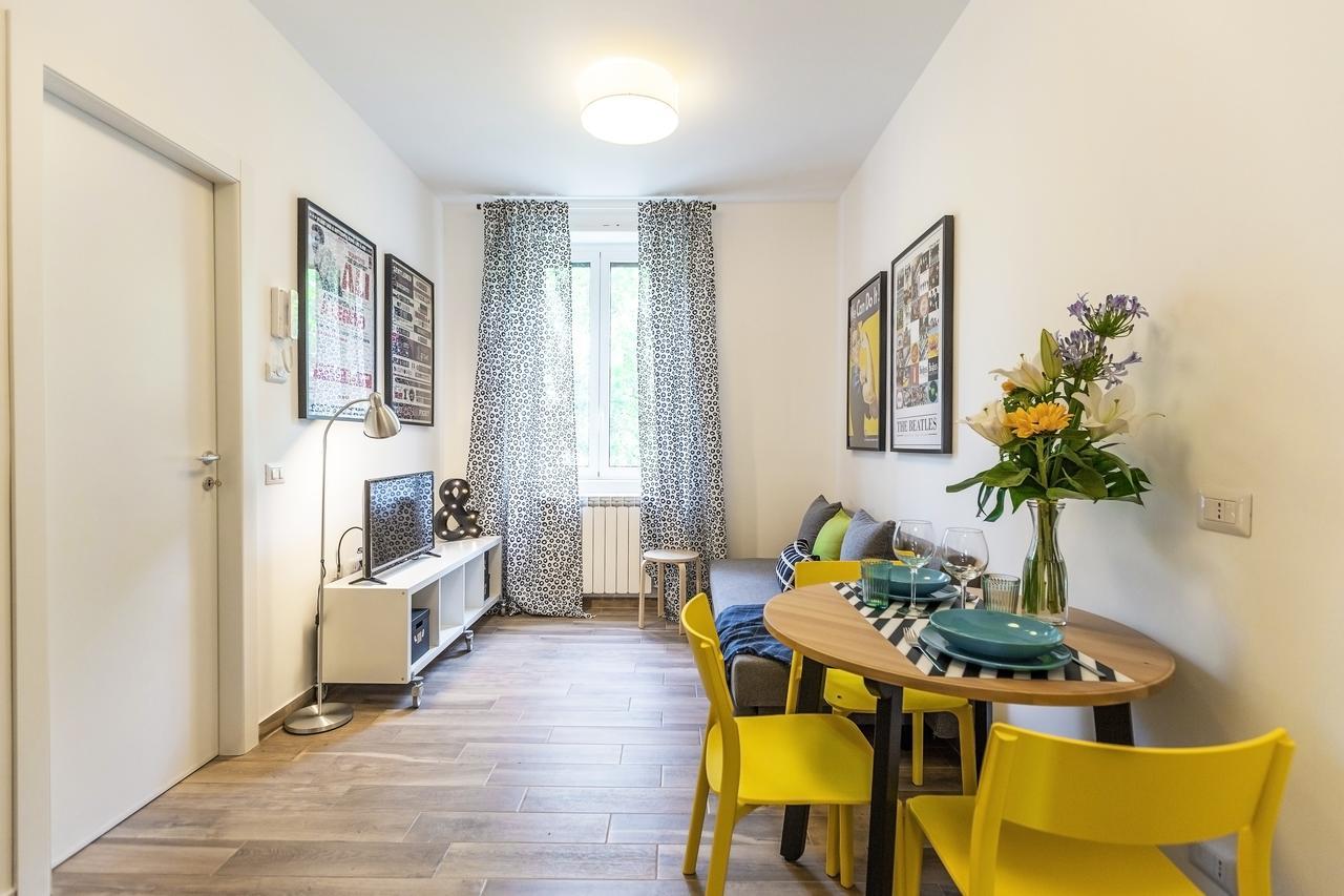 Apartamento Certosa Colorful Mini Flats Milán Exterior foto
